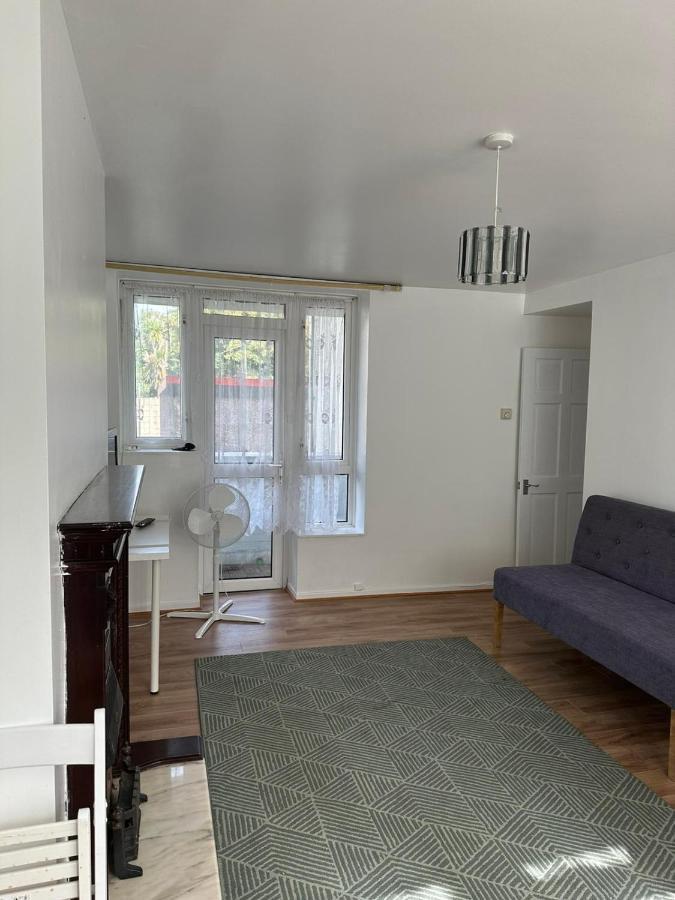 Spacious 2 Bed Flat Barking  Zewnętrze zdjęcie