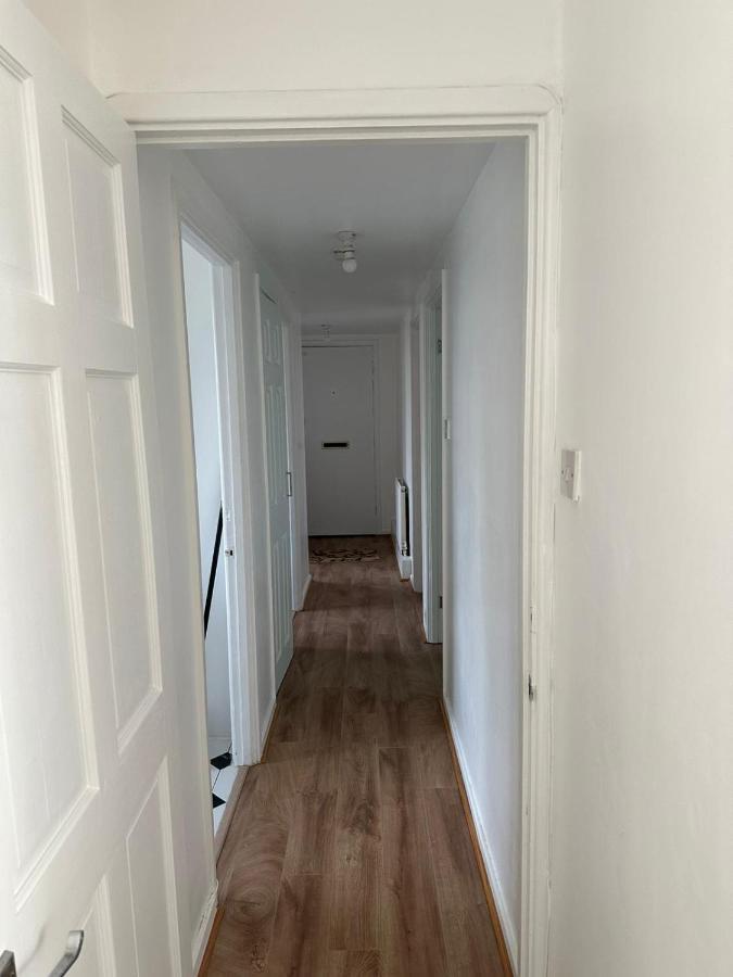 Spacious 2 Bed Flat Barking  Zewnętrze zdjęcie
